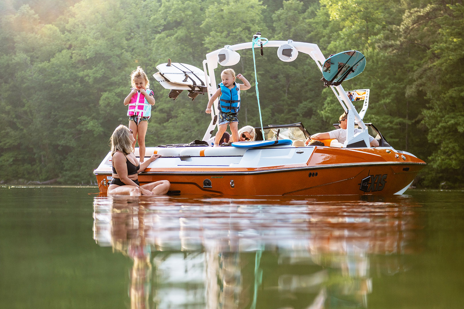 Axis A20 20Foot Wakesurfing Boat Make Waves Of Any Size